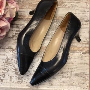 Vintage Chanel Kitten heels